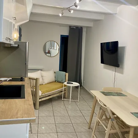 Le Carnot, Wi-fi Netflix Gratuit Et Elegance Au Coeur De *